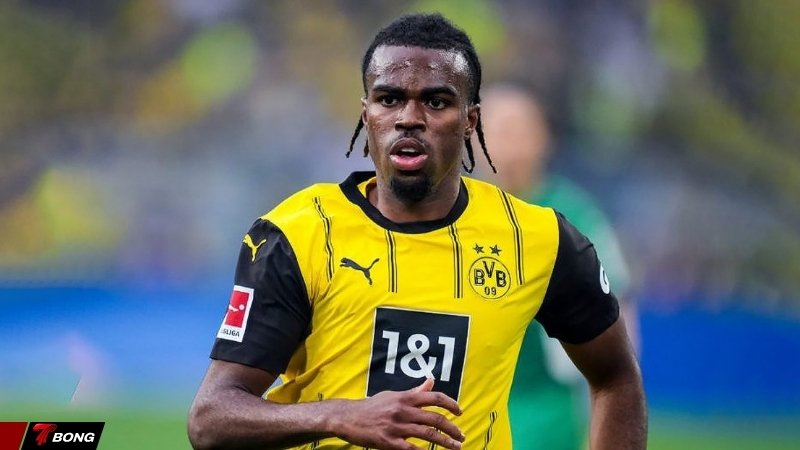 Carney Chukwuemeka mới chỉ tích lũy được 694 phút ra sân tại Bundesliga